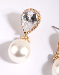 Gold Diamond Simulant Pearl Drop Earrings - link has visual effect only