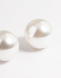 Plastic Giant Pearl Stud Earrings - link has visual effect only