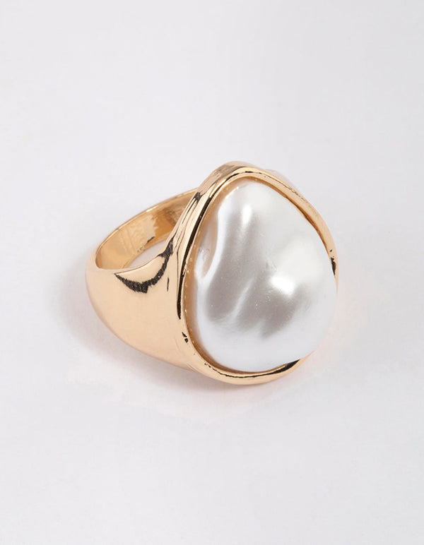 Gold Irregular Pearl Ring