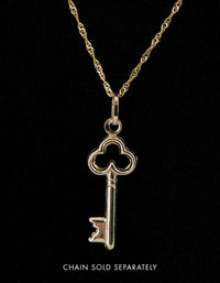 9ct Gold Key Pendant Charm - link has visual effect only